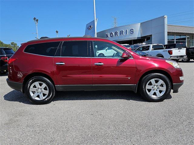 used 2010 Chevrolet Traverse car, priced at $8,987