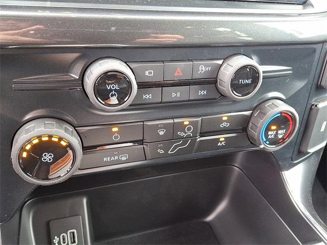 new 2025 Ford F-150 car, priced at $48,695