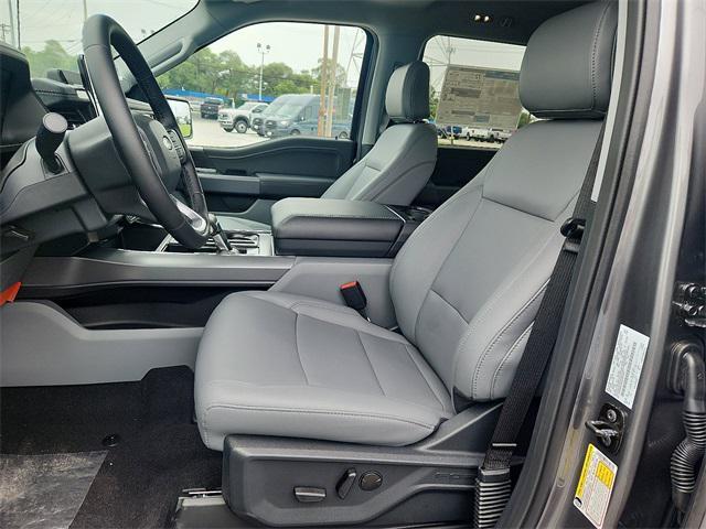 new 2025 Ford F-150 Lightning car, priced at $61,684