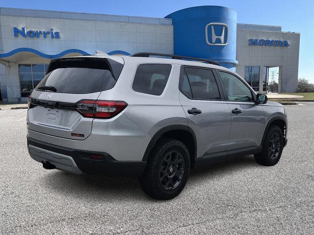 new 2025 Honda Pilot car, priced at $47,747