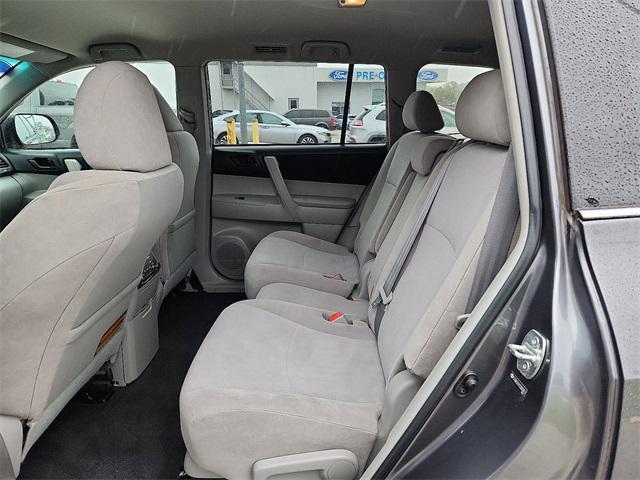 used 2012 Toyota Highlander car, priced at $14,887