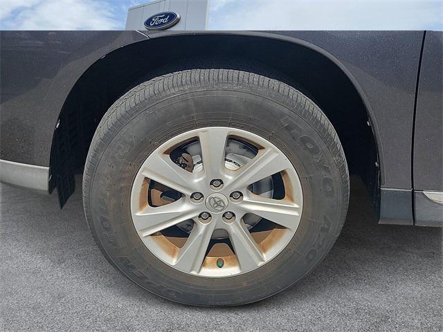 used 2012 Toyota Highlander car, priced at $14,887