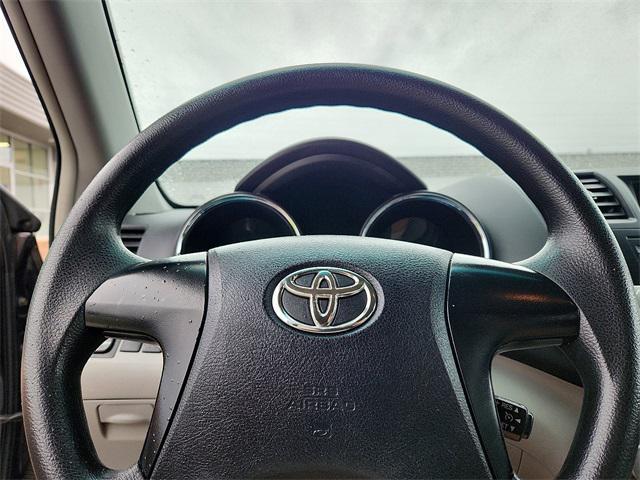 used 2012 Toyota Highlander car, priced at $14,887