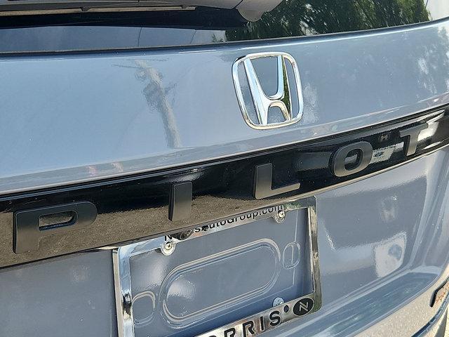 new 2025 Honda Pilot car, priced at $48,214