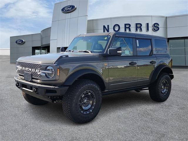new 2025 Ford Bronco car, priced at $61,646