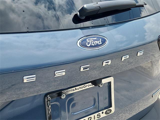 new 2025 Ford Escape car, priced at $30,045