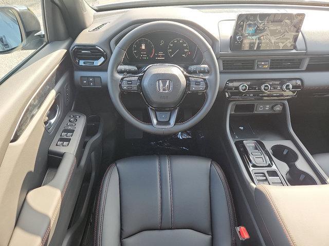 new 2025 Honda Pilot car, priced at $48,259