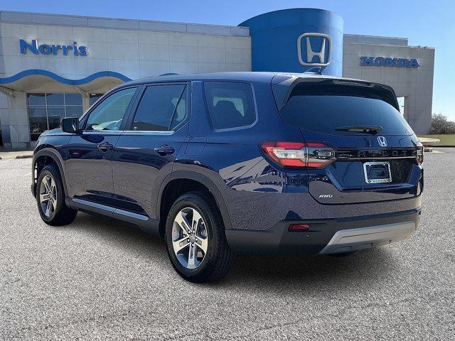 new 2025 Honda Pilot car, priced at $44,815