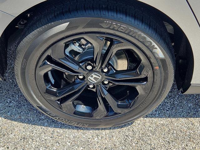new 2025 Honda Accord car, priced at $30,274