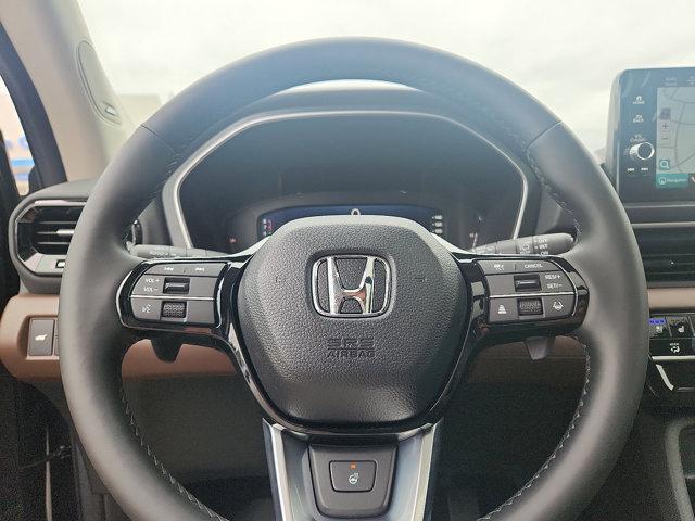 new 2025 Honda Pilot car, priced at $52,757