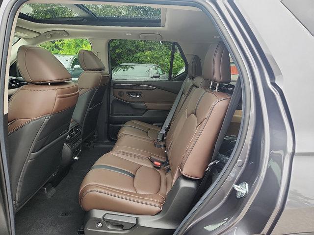 new 2025 Honda Pilot car, priced at $52,757