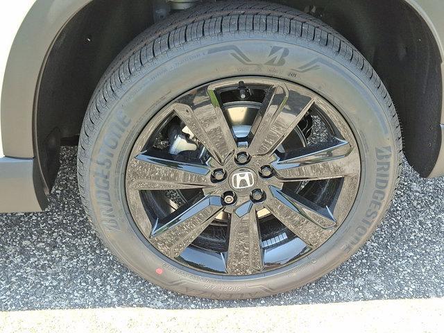 new 2025 Honda Pilot car, priced at $51,981