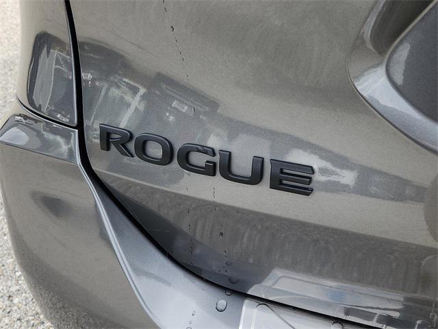 used 2018 Nissan Rogue car, priced at $13,687