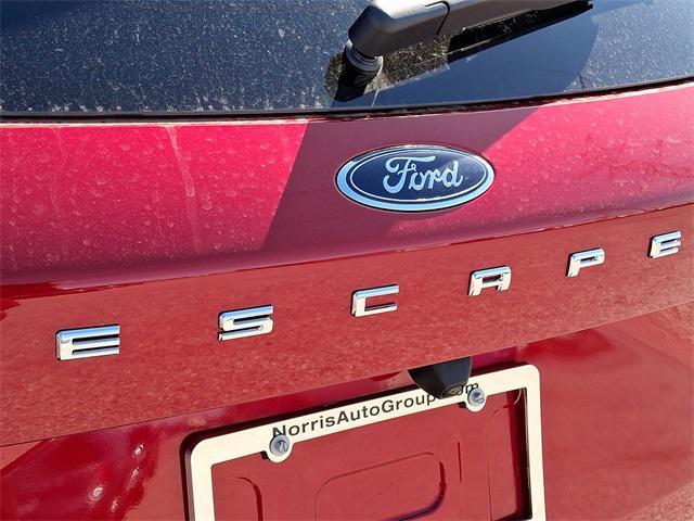 new 2025 Ford Escape car, priced at $33,075