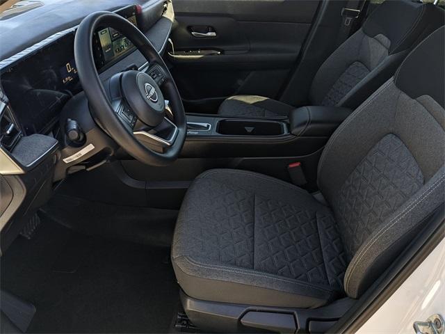 new 2025 Nissan Kicks car, priced at $27,063