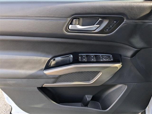 new 2025 Nissan Pathfinder car, priced at $47,799