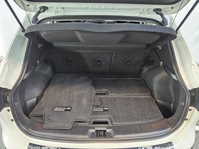 used 2022 Nissan Rogue Sport car, priced at $23,374
