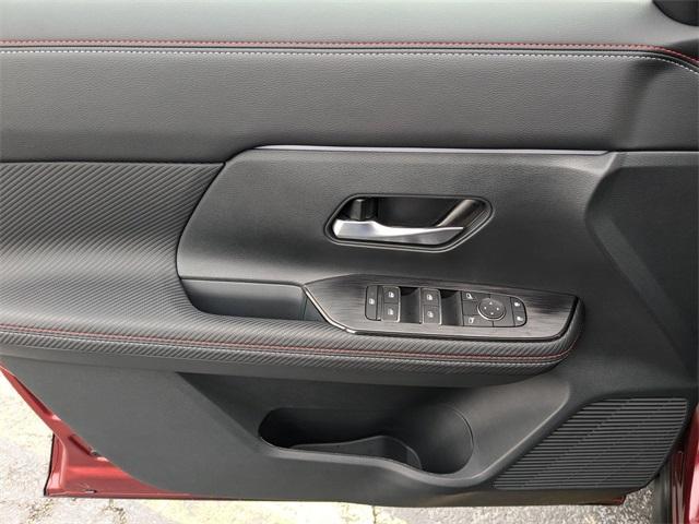 new 2025 Nissan Kicks car, priced at $28,966