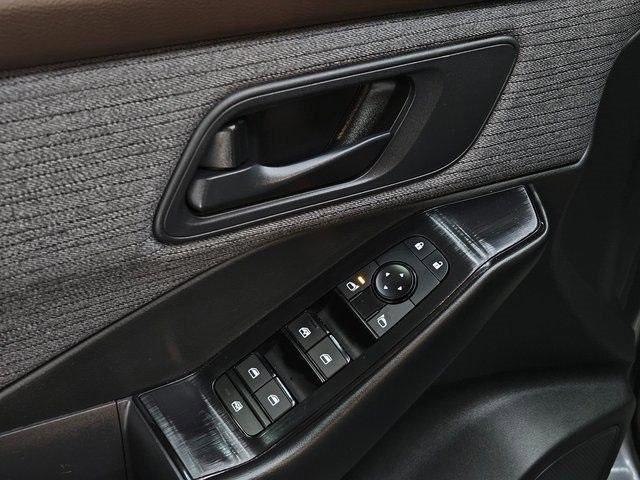 used 2023 Nissan Rogue car, priced at $22,999