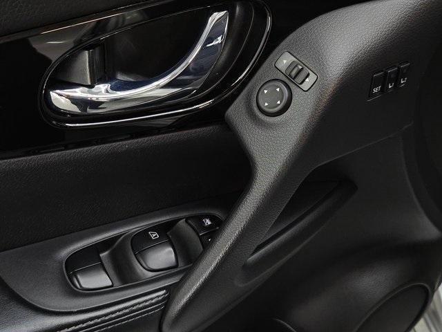 used 2022 Nissan Rogue Sport car, priced at $22,598