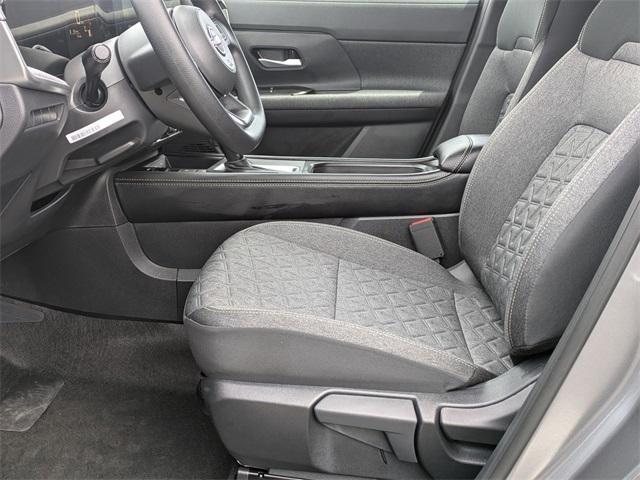 new 2025 Nissan Kicks car, priced at $26,555
