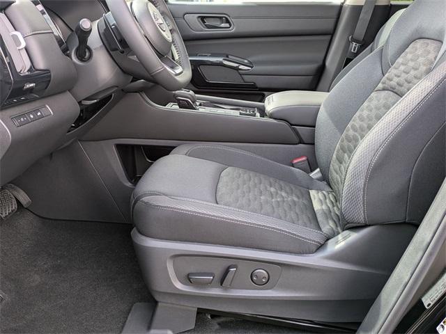 new 2025 Nissan Pathfinder car, priced at $35,516