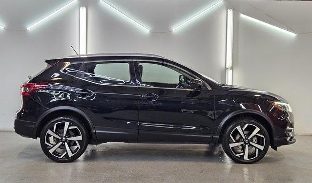 used 2022 Nissan Rogue Sport car, priced at $23,938