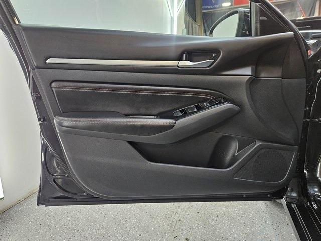 used 2023 Nissan Altima car