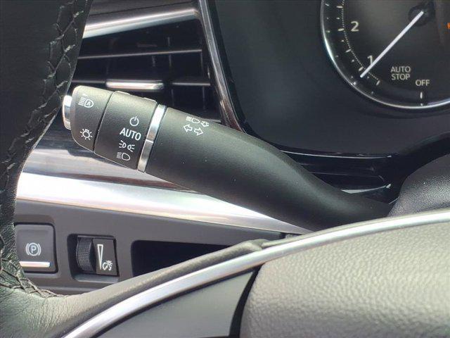 used 2022 Cadillac XT5 car, priced at $32,492