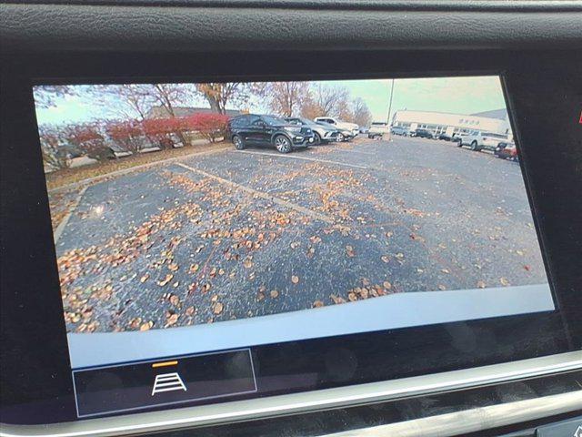 used 2022 Cadillac XT5 car, priced at $32,492