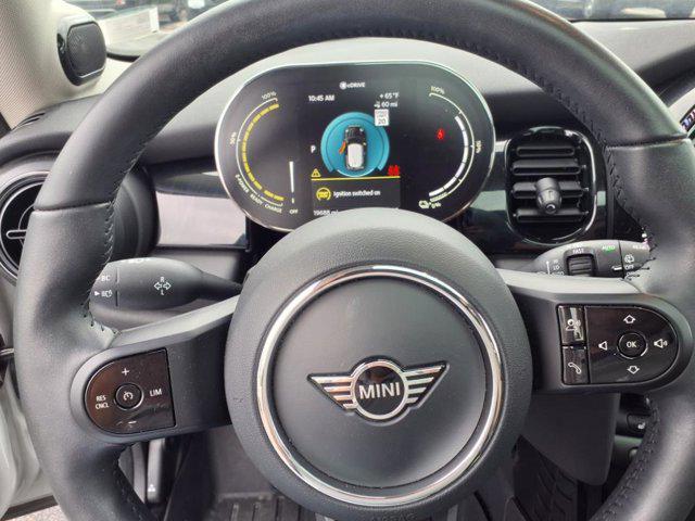used 2022 MINI Hardtop car, priced at $20,438