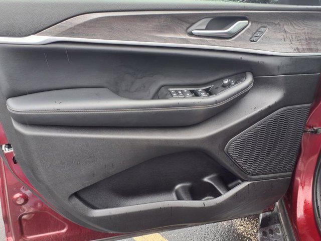 used 2023 Jeep Grand Cherokee L car, priced at $35,903
