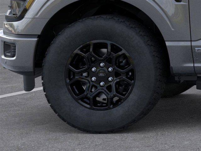 new 2025 Ford F-150 car, priced at $52,427