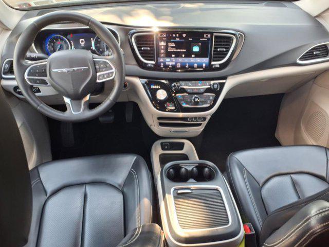 used 2023 Chrysler Pacifica car, priced at $24,998