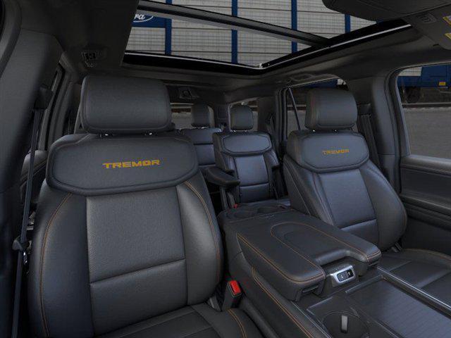new 2025 Ford Expedition car, priced at $79,515