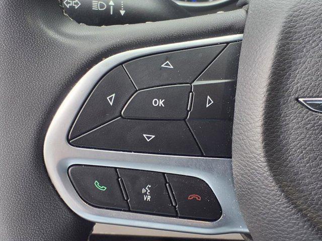 used 2022 Chrysler Pacifica car, priced at $20,956