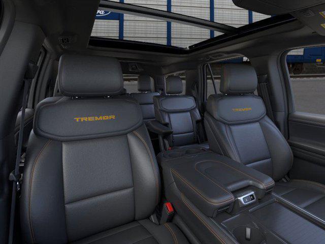 new 2025 Ford Expedition car, priced at $78,520