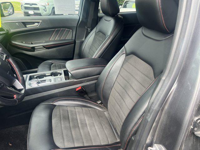 used 2022 Ford Edge car, priced at $26,303