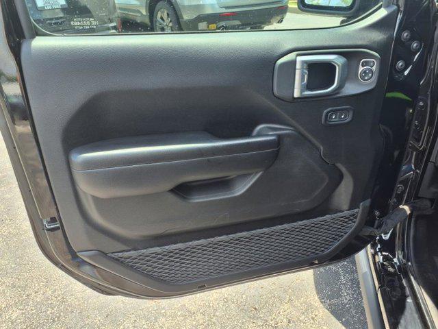 used 2021 Jeep Gladiator car, priced at $32,897