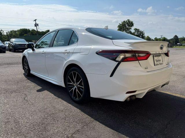 used 2021 Toyota Camry Hybrid car, priced at $22,553