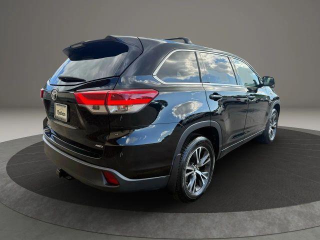 used 2018 Toyota Highlander car, priced at $23,495