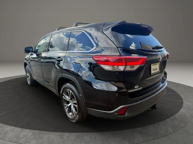 used 2018 Toyota Highlander car, priced at $23,495