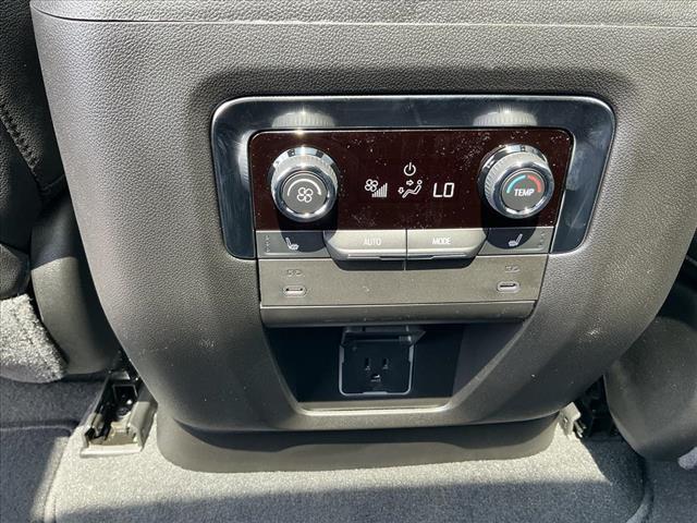 new 2025 Chevrolet Suburban car, priced at $85,700