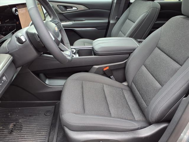 new 2025 Chevrolet Traverse car, priced at $47,795