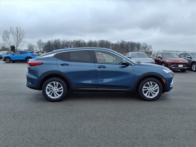 new 2025 Buick Envista car, priced at $27,010