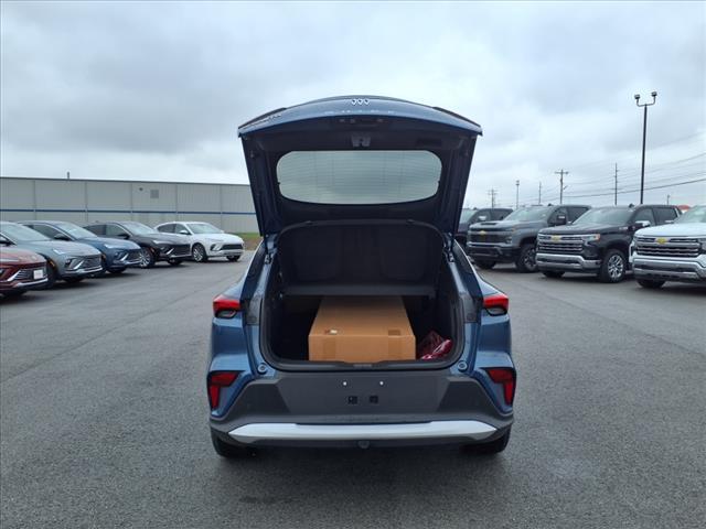 new 2025 Buick Envista car, priced at $27,010