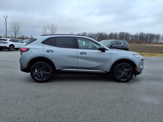 new 2025 Buick Envision car, priced at $40,890