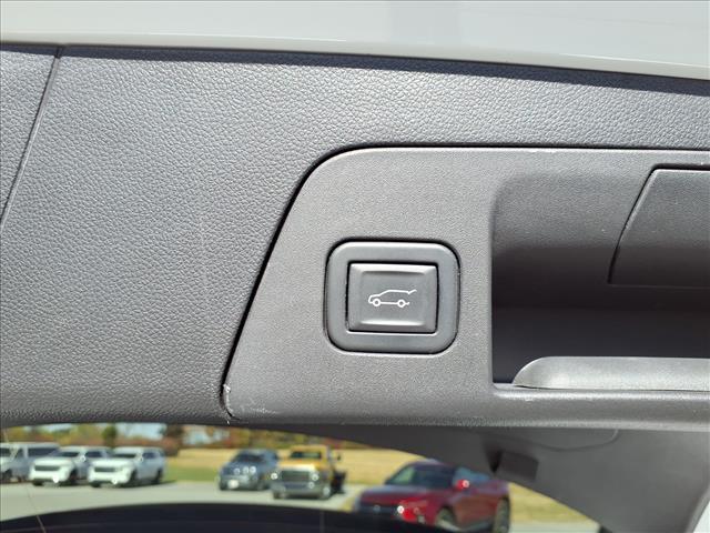 used 2023 Buick Envision car, priced at $25,726