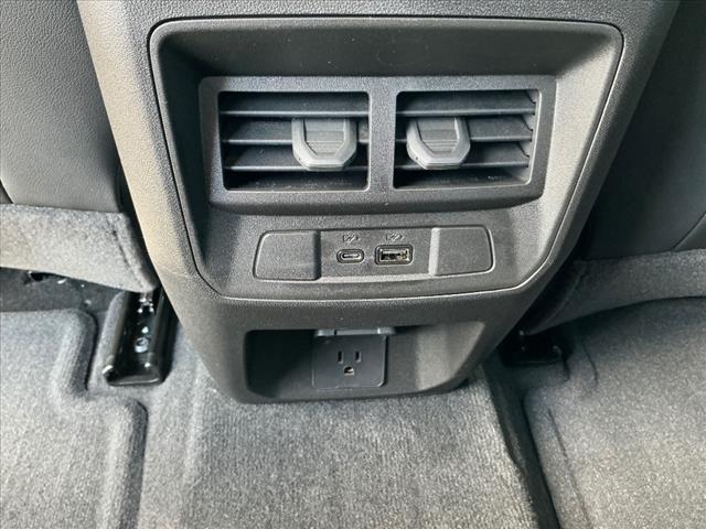 new 2025 Chevrolet Colorado car