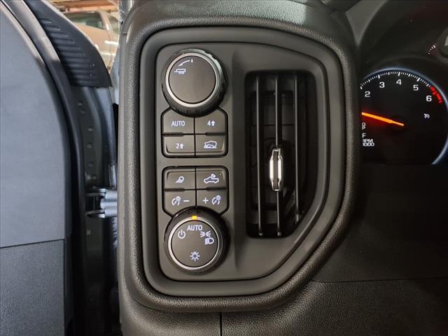 new 2025 Chevrolet Silverado 1500 car, priced at $42,025